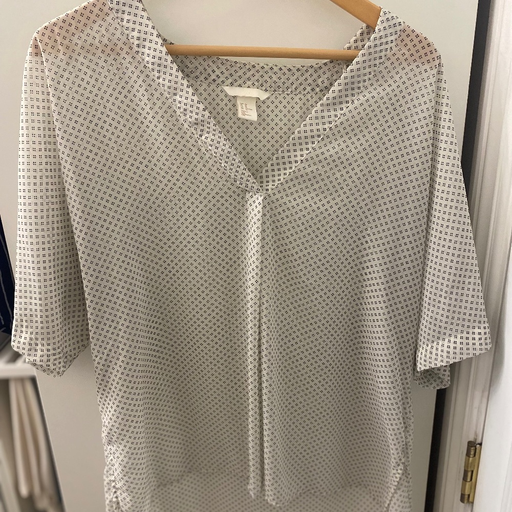 Black & white H&M blouse